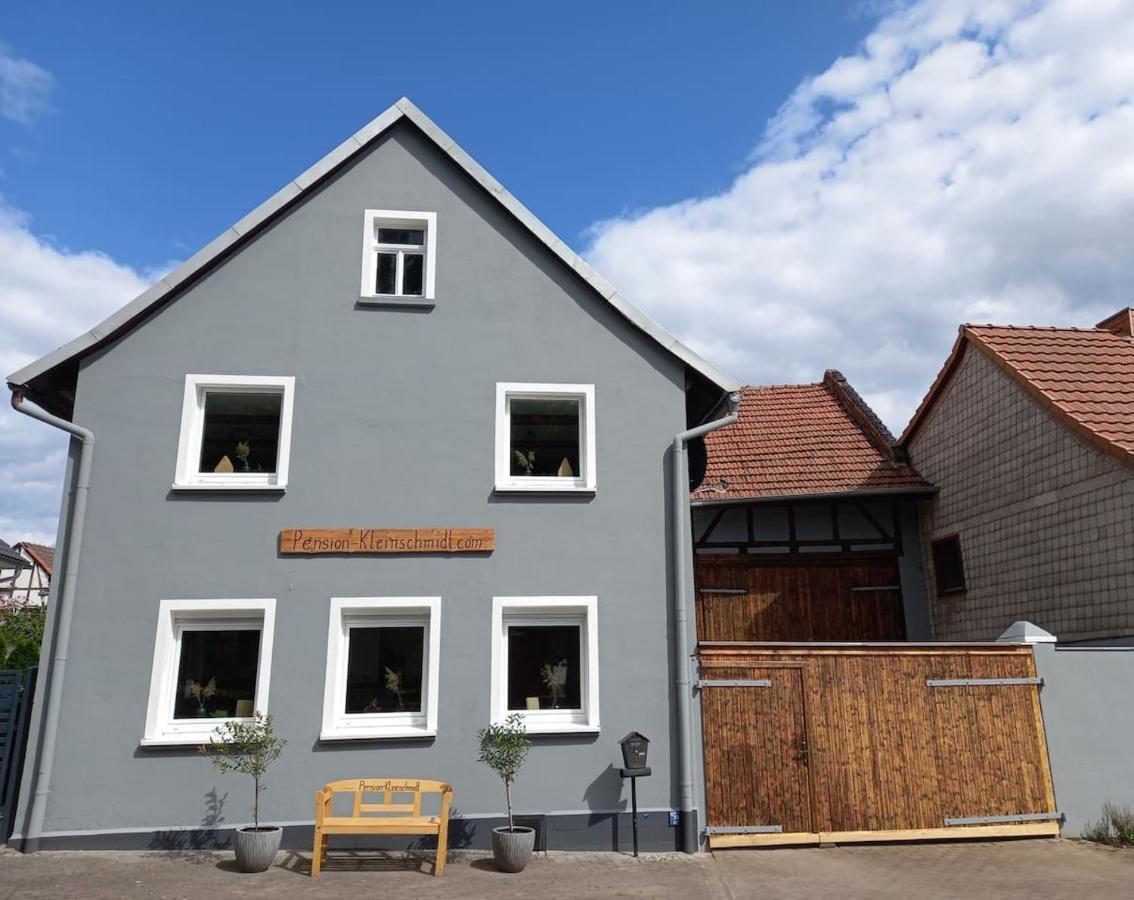 Pension - Kleinschmidt Urbach  Bagian luar foto